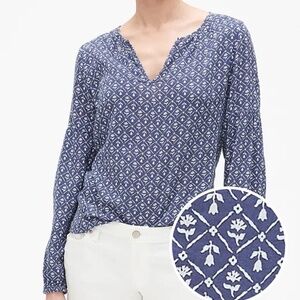 GAP Factory Floral Print Split-neck Three-quarters Sleeves Top - Navy & White, L
